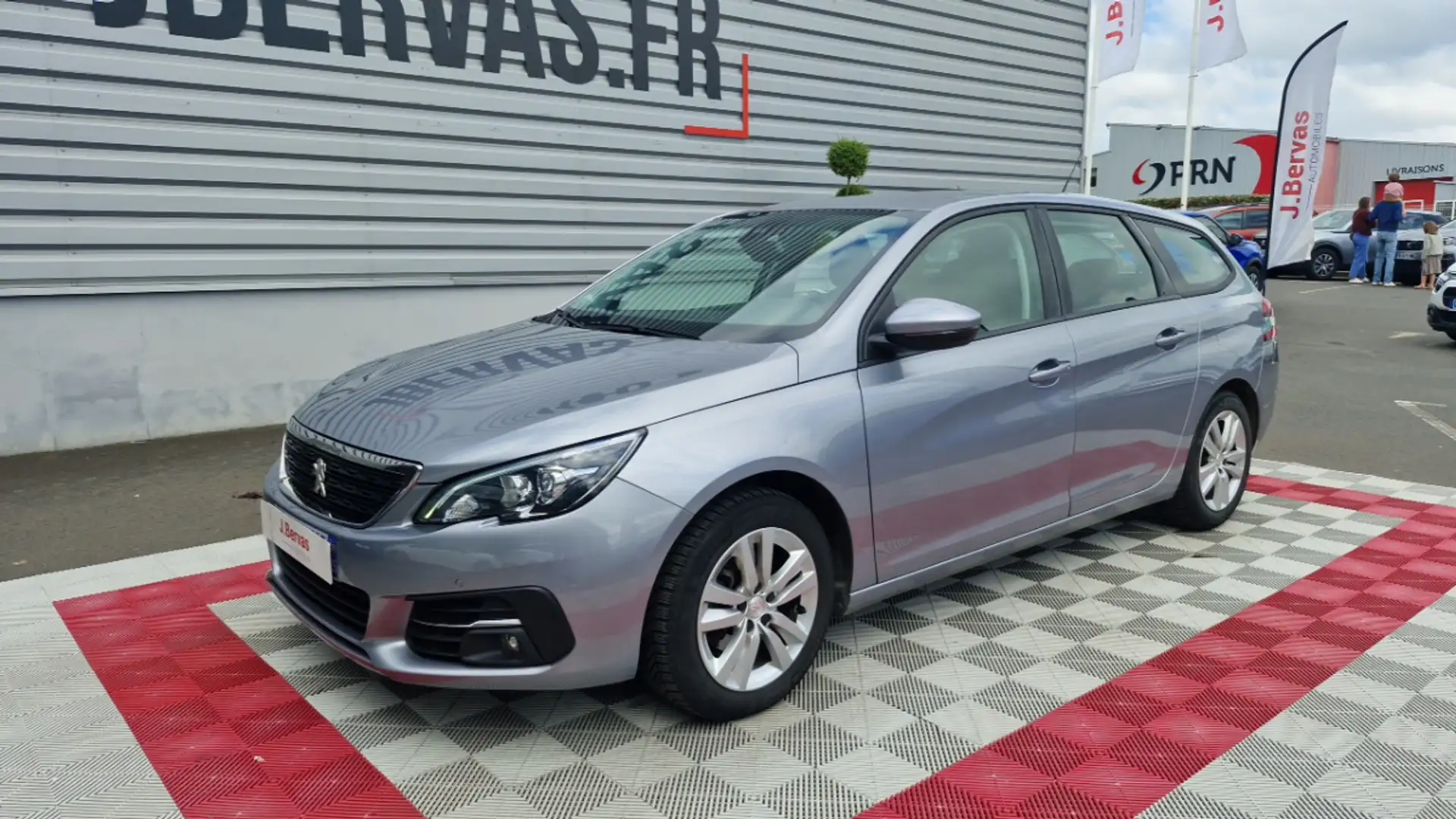 Peugeot BUSINESS bluehdi 130ch ss eat8 active - 2