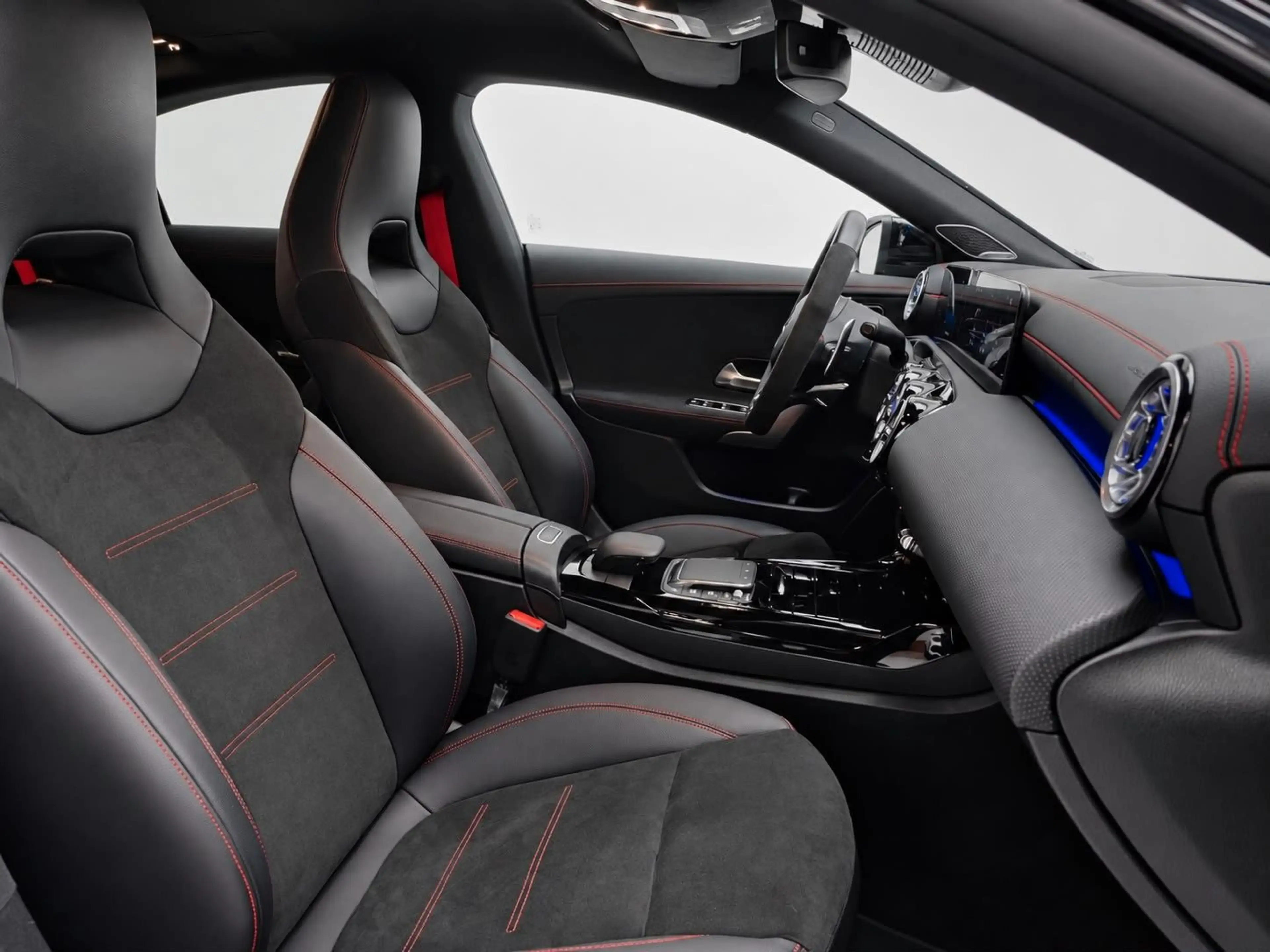 Mercedes-Benz CLA 45 AMG CLA 45 S AMG*AERO*Drivers Pack*Perfor-Abgas*LED — photo 14