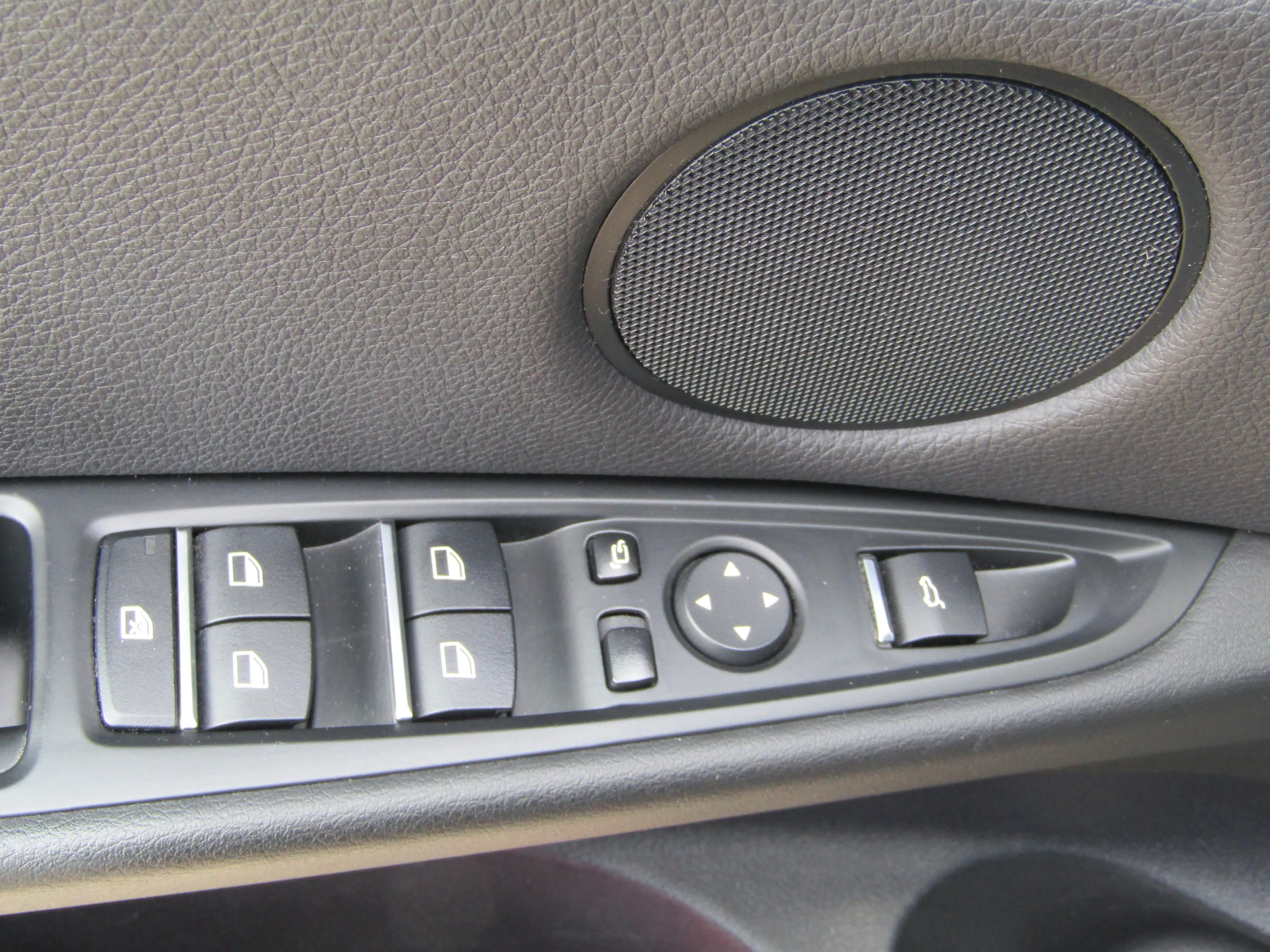 BMW X5 xDrive 30 d, 8 Fach Bereifung, Top Ausstattung, Panoramadach, — photo 14