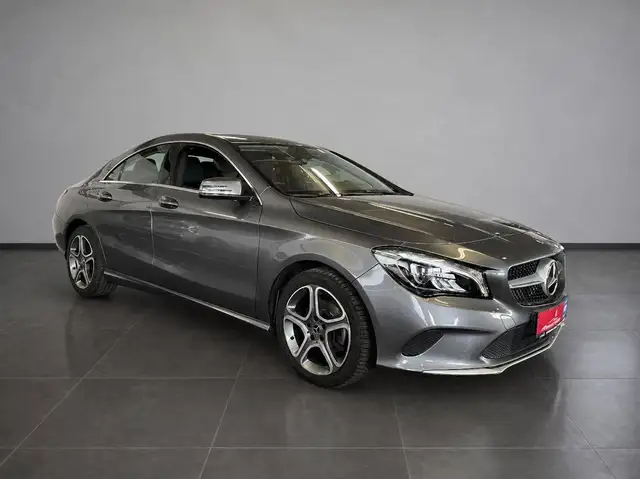 Mercedes-Benz CLA 200 Business * 2. Hd + BT + CD + Sport + BC