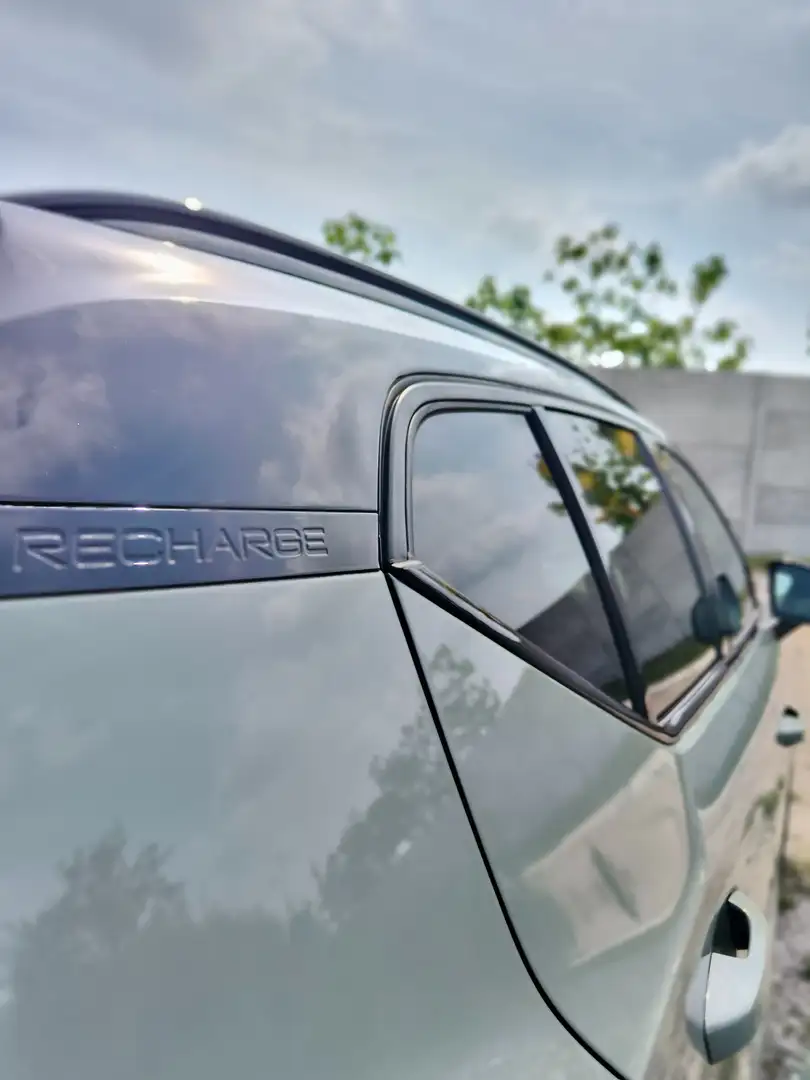 Volvo XC40 XC40 P8 AWD Recharge RDesign Grün - 1