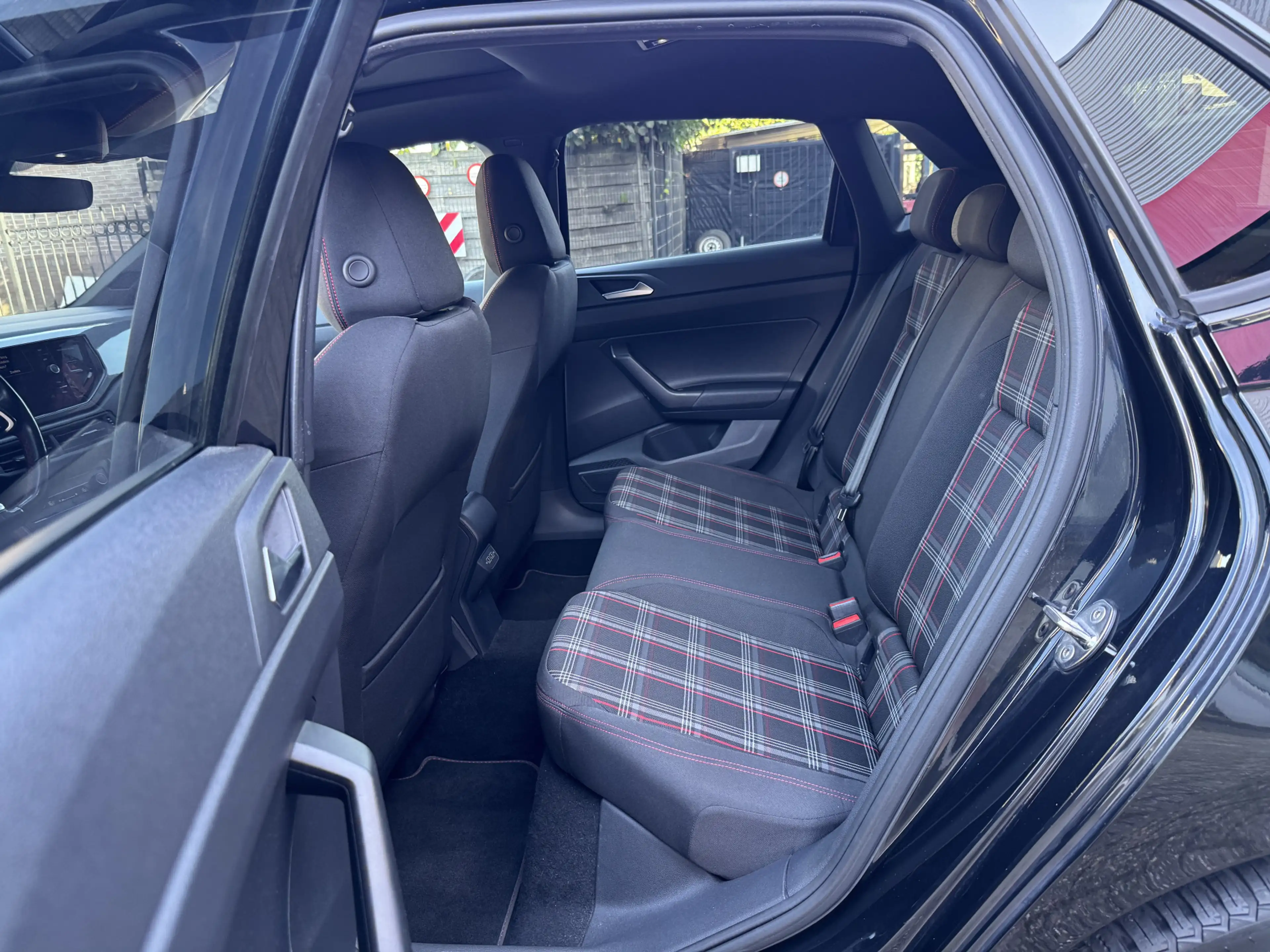 Volkswagen Polo GTI 2.0 TSI AUTOMAAT, Dealer onderhouden, Pano, Camera — photo 20