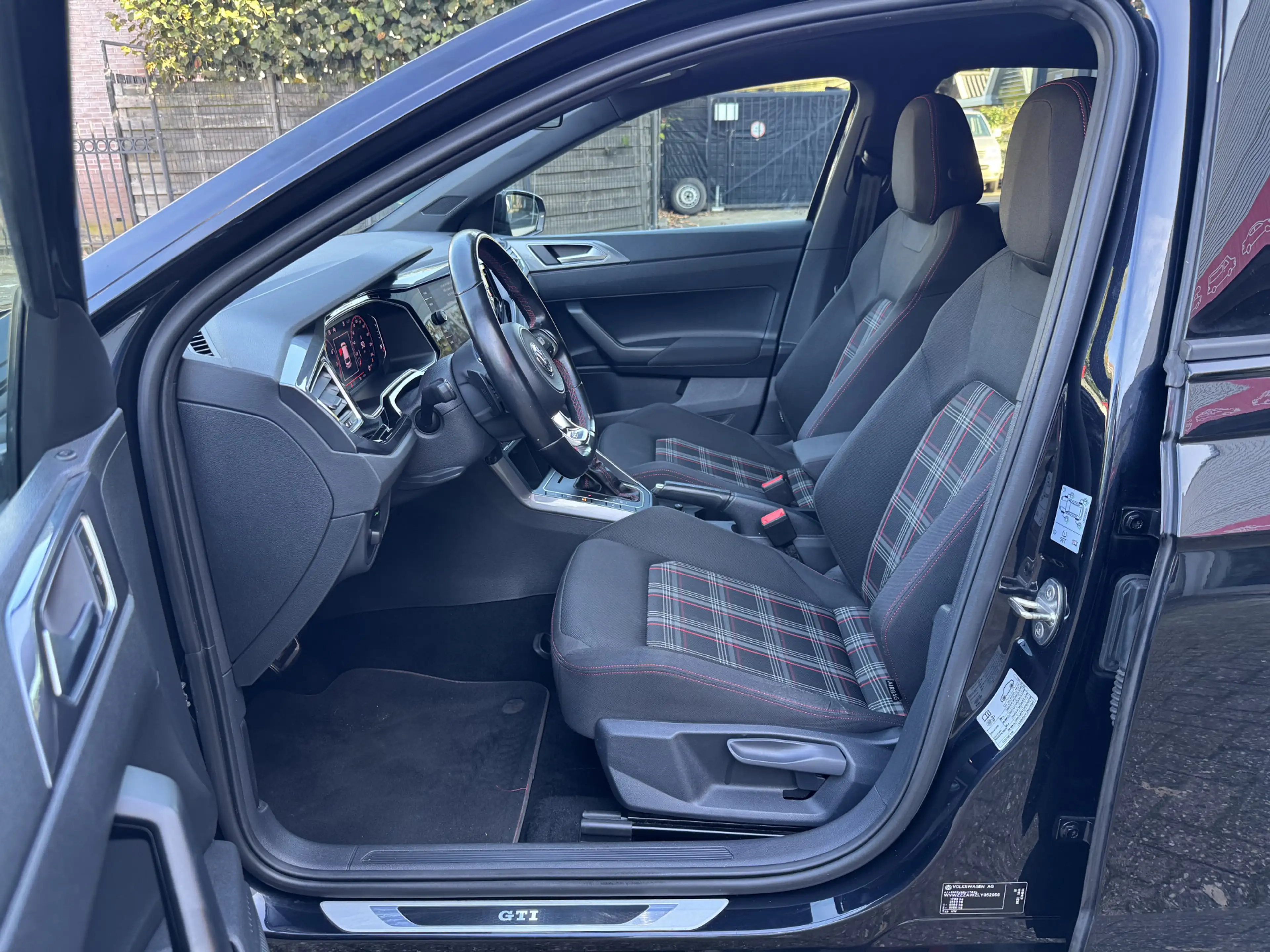 Volkswagen Polo GTI 2.0 TSI AUTOMAAT, Dealer onderhouden, Pano, Camera — photo 18