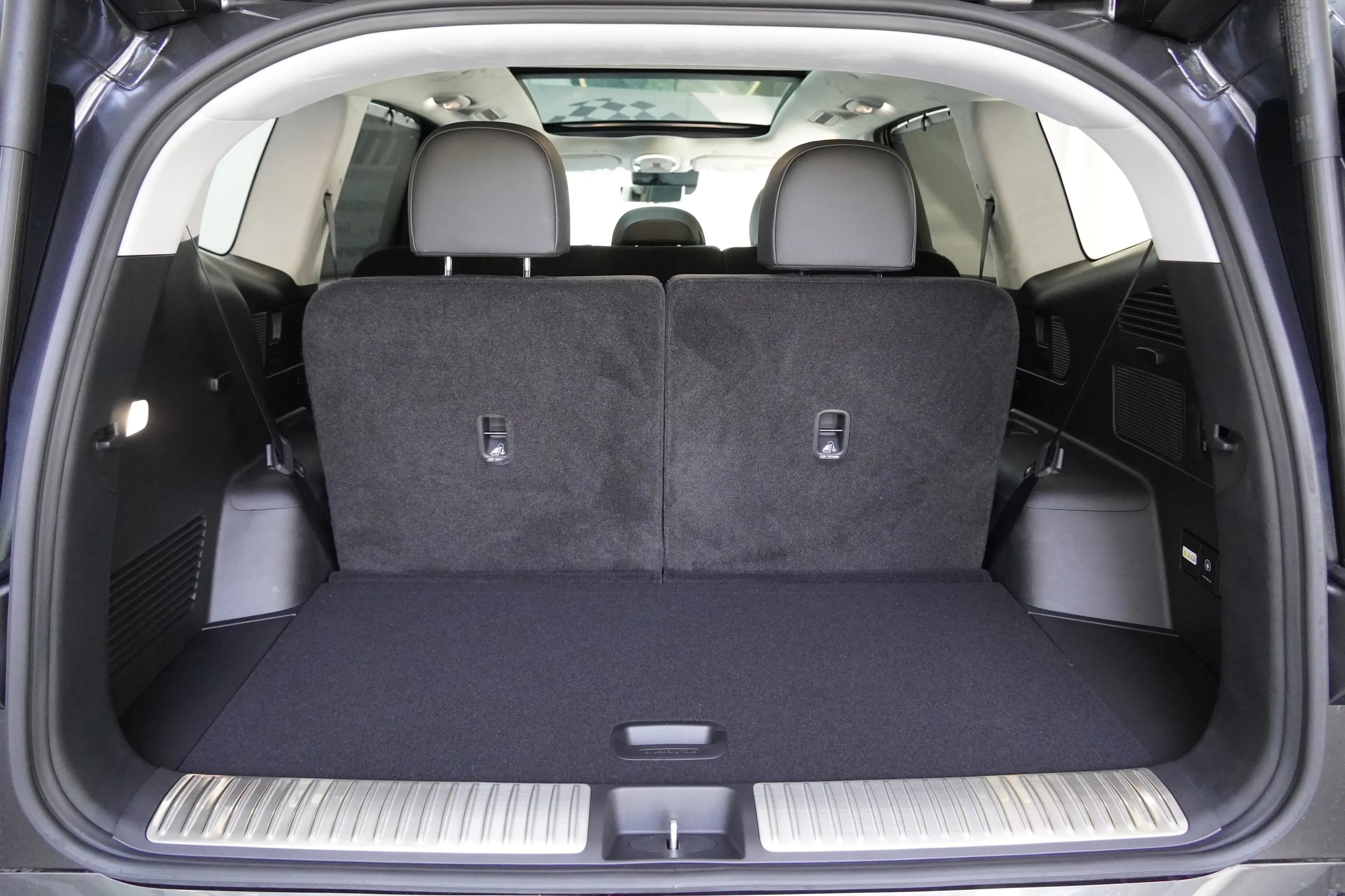 Hyundai IONIQ 9 Calligraphy 110 kWh 4WD, abzüglich Superbonus — photo 15