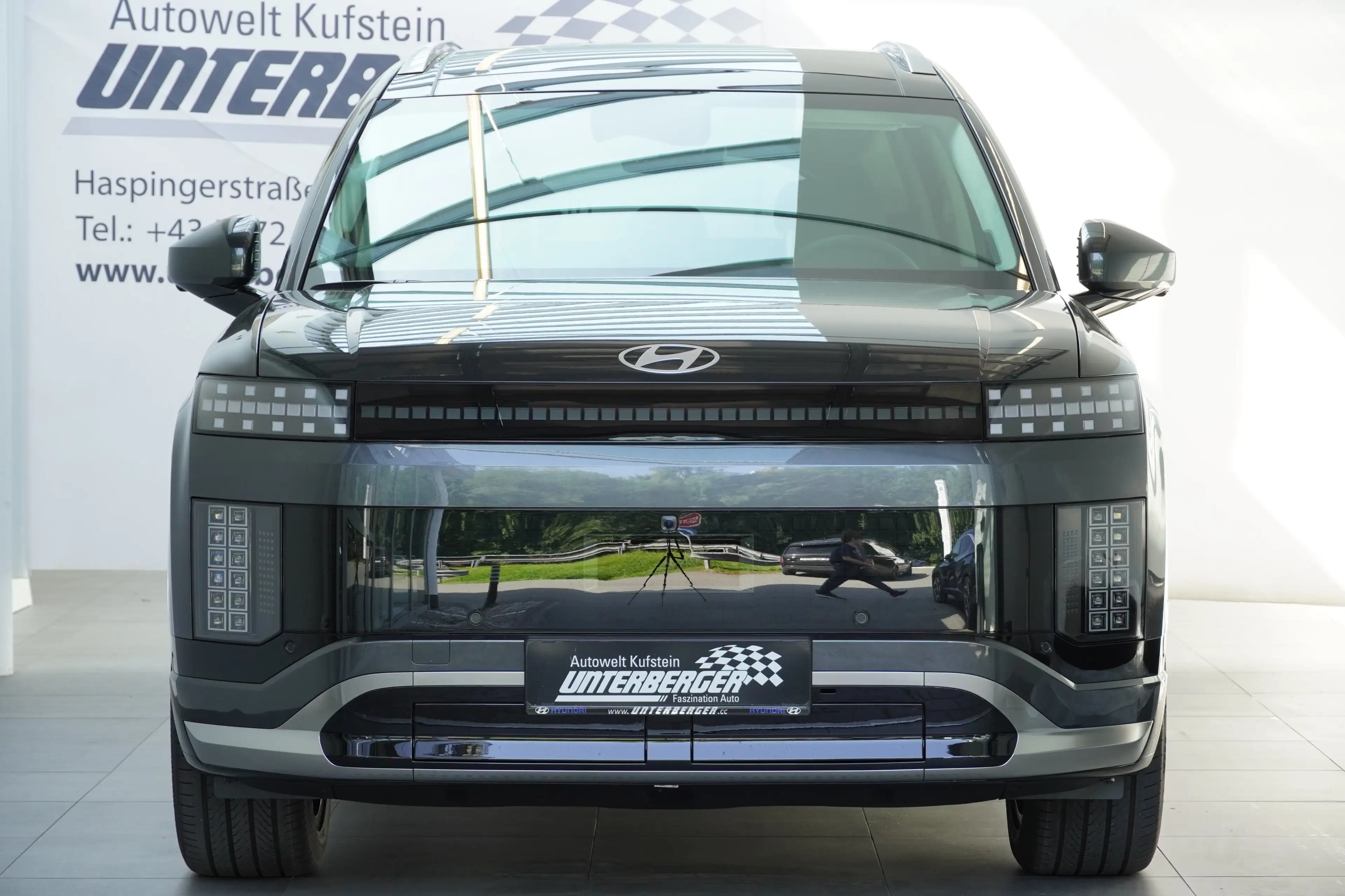 Hyundai IONIQ 9 Calligraphy 110 kWh 4WD, abzüglich Superbonus — photo 4