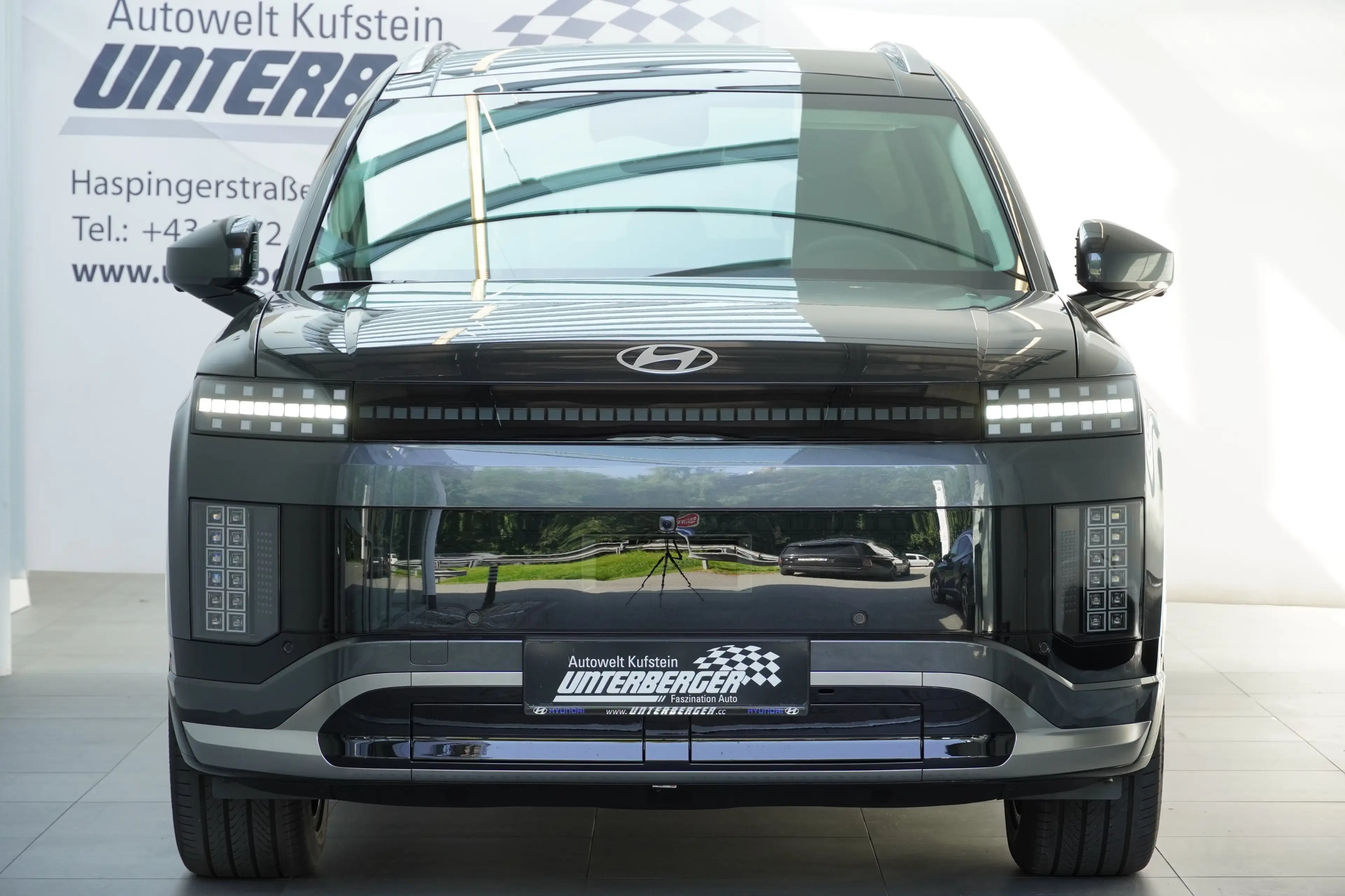 Hyundai IONIQ 9 Calligraphy 110 kWh 4WD, abzüglich Superbonus — photo 3