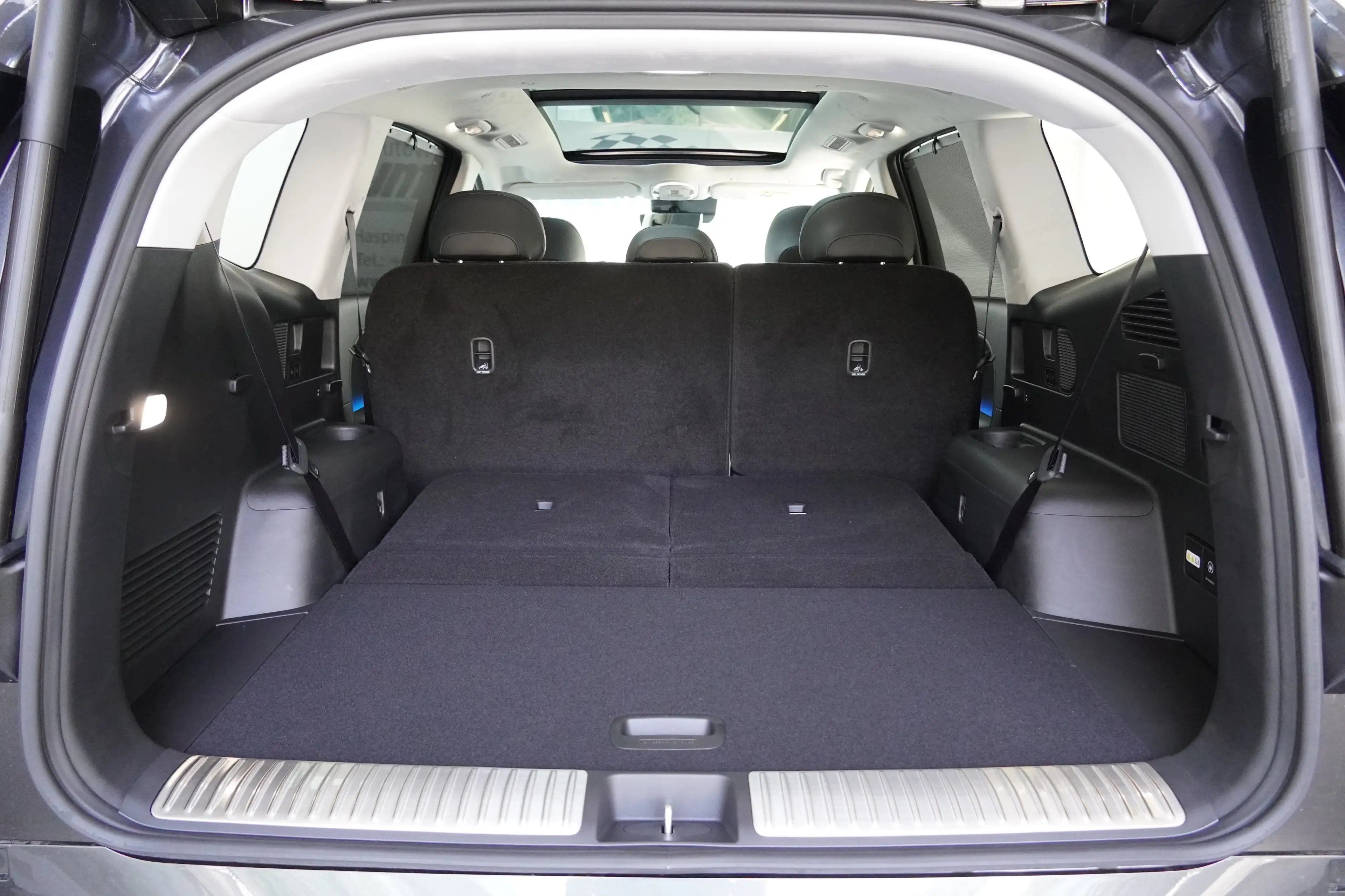 Hyundai IONIQ 9 Calligraphy 110 kWh 4WD, abzüglich Superbonus — photo 14