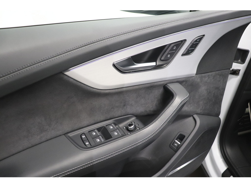 Audi SQ7 4.0 TFSI quattro #Standheizung #B&O #Panorama — photo 7