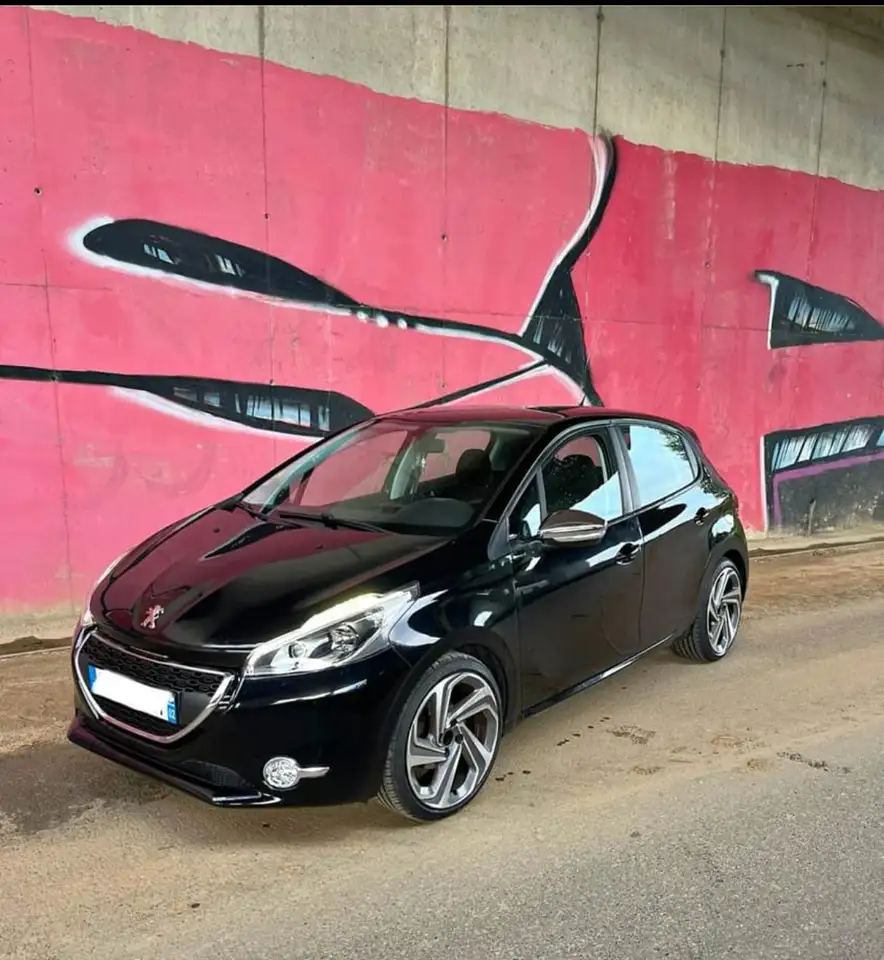 Peugeot 208 1.6 e-HDi 92ch FAP BVM5 Business Pack