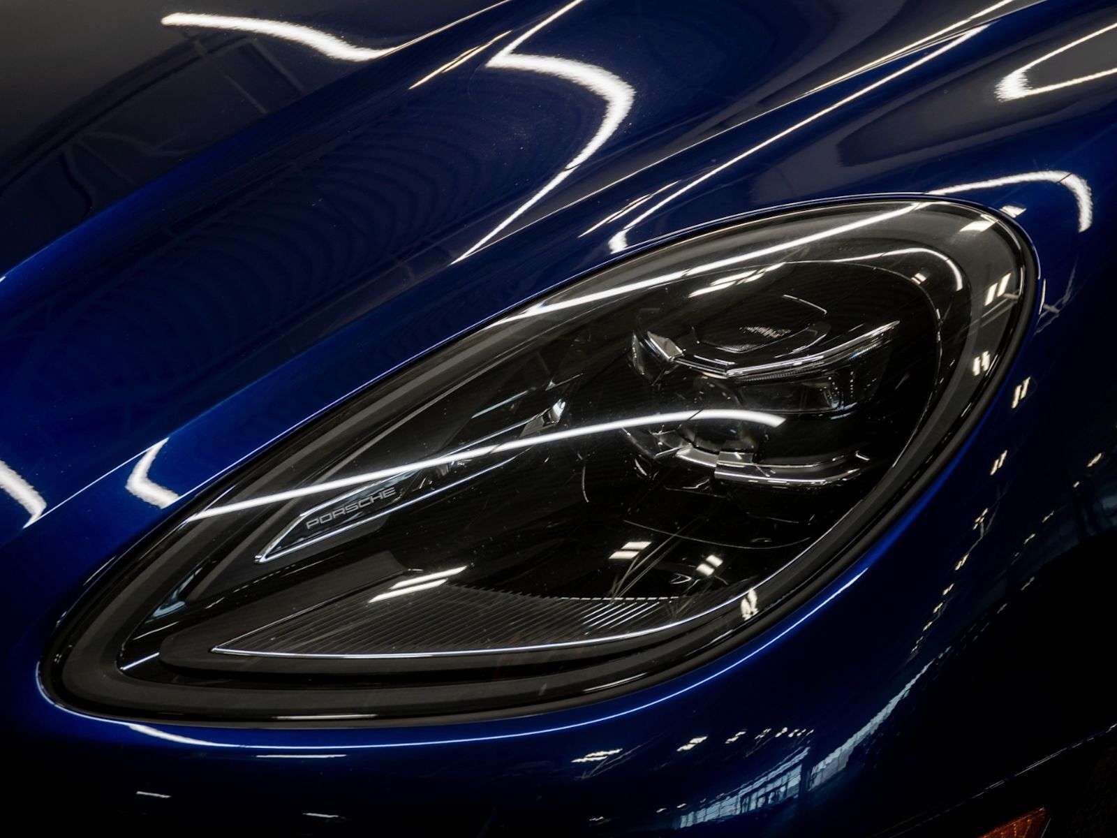 2023 Porsche Macan AWD thumb 13
