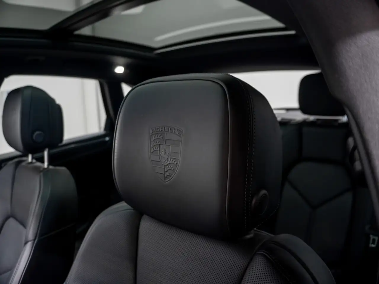 Porsche Macan снимка Porsche Macan