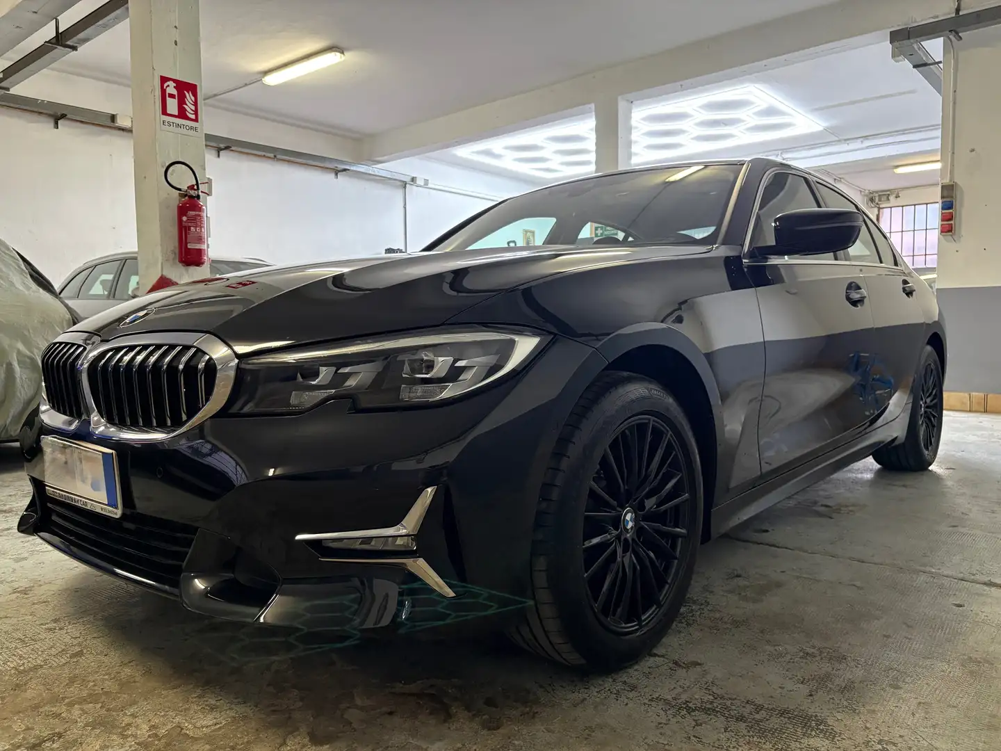 BMW 320 320d mhev Xdrive Luxury NESSUN VINCOLO Noir - 1