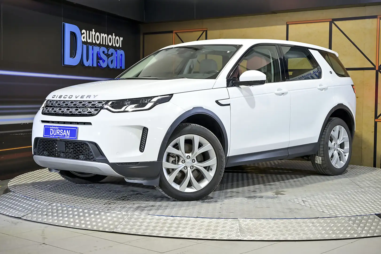 Land Rover Discovery Sport 2.0D TD4 MHEV SE AWD Auto 163 - 1