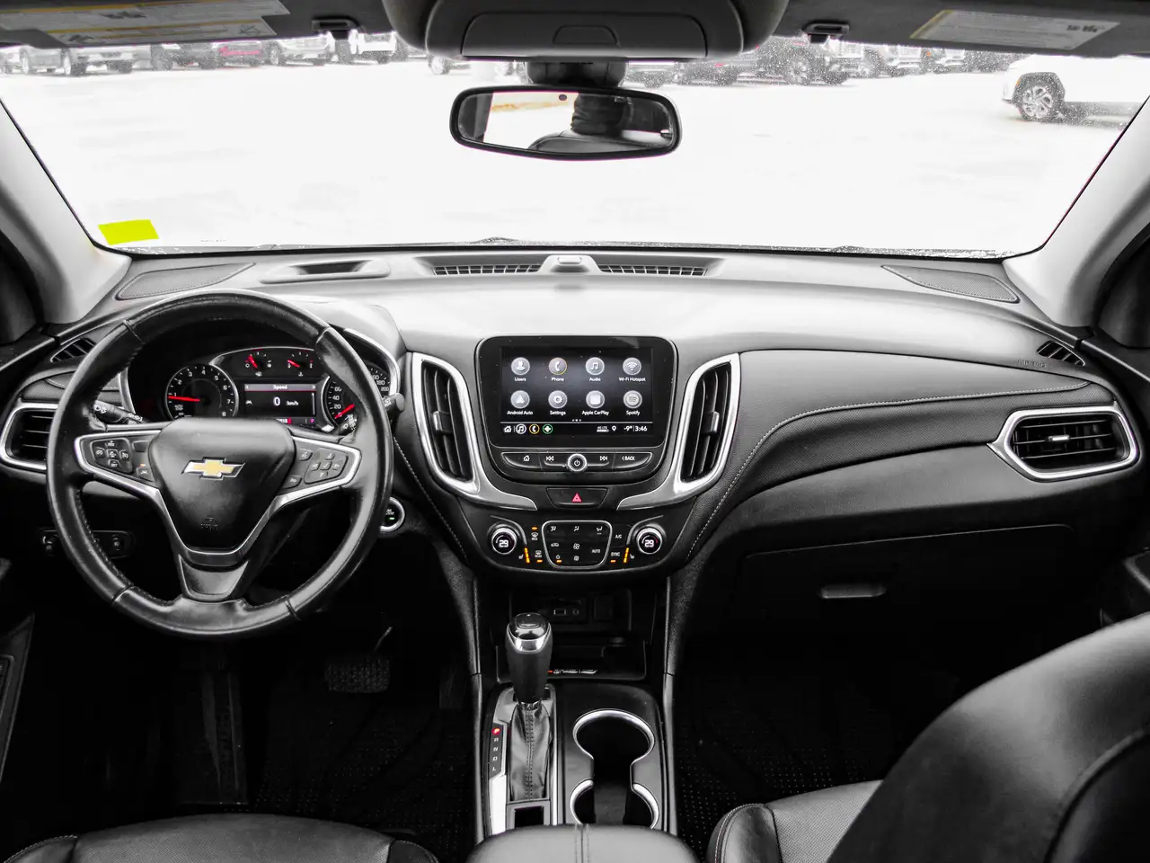 Chevrolet Equinox снимка Chevrolet Equinox