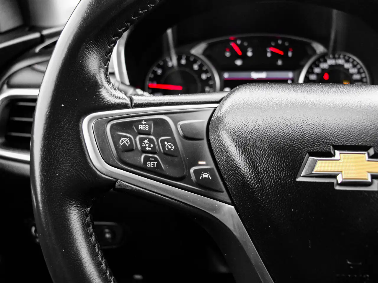 Chevrolet Equinox снимка Chevrolet Equinox
