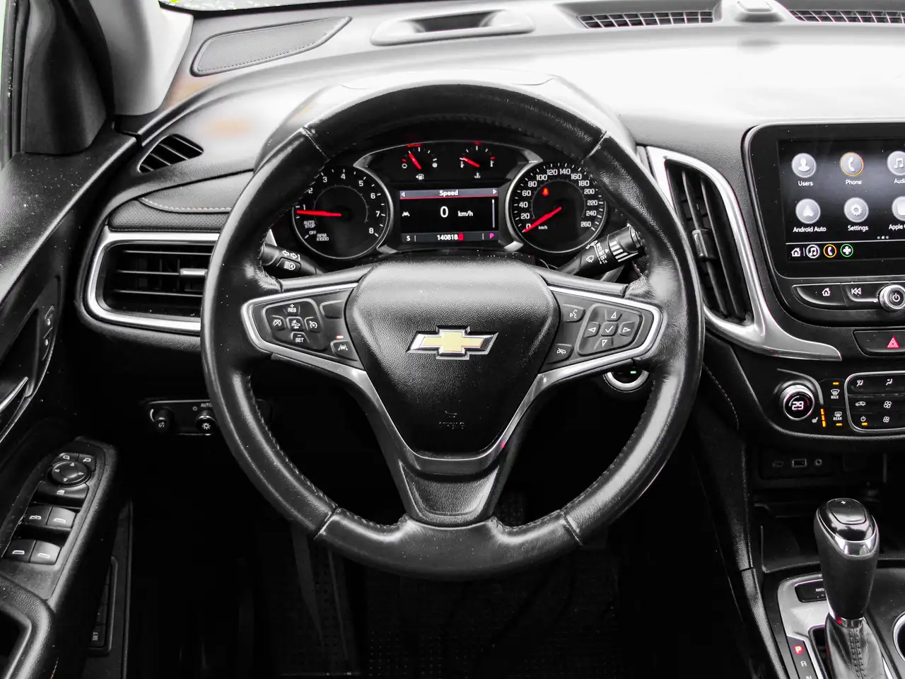 Chevrolet Equinox снимка Chevrolet Equinox