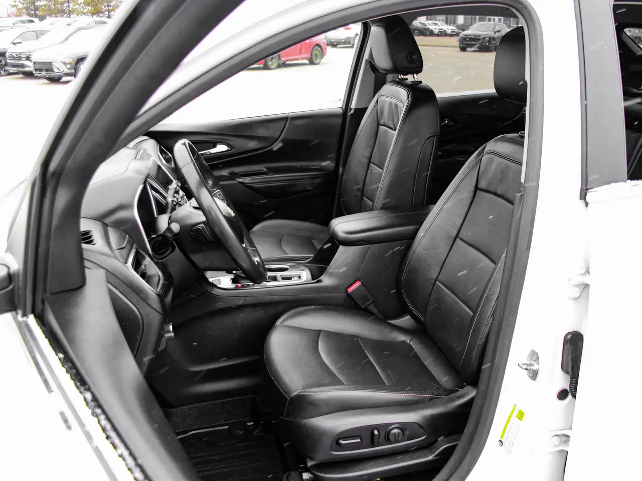 Chevrolet Equinox снимка Chevrolet Equinox
