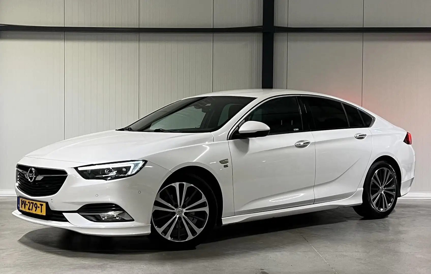 Opel Insignia Grand Sport 1.5 Turbo Innovation OPC-line VOL! Blanc - 1