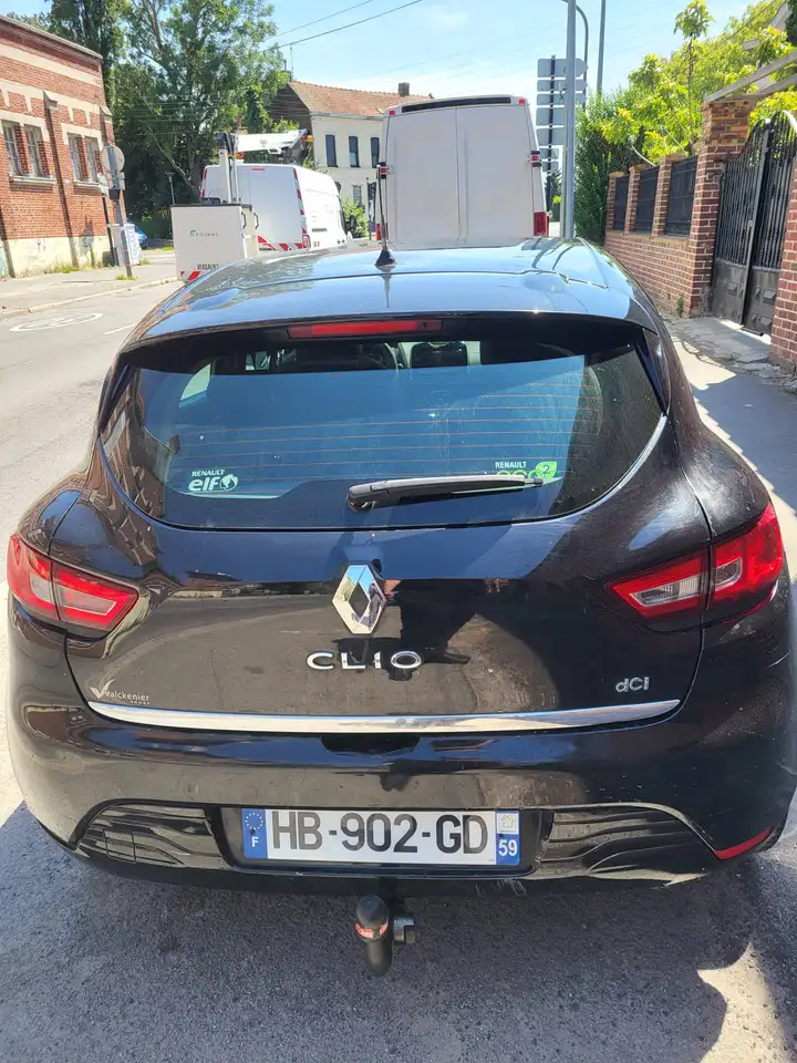 Renault Clio Citadine 3 portes — photo 3