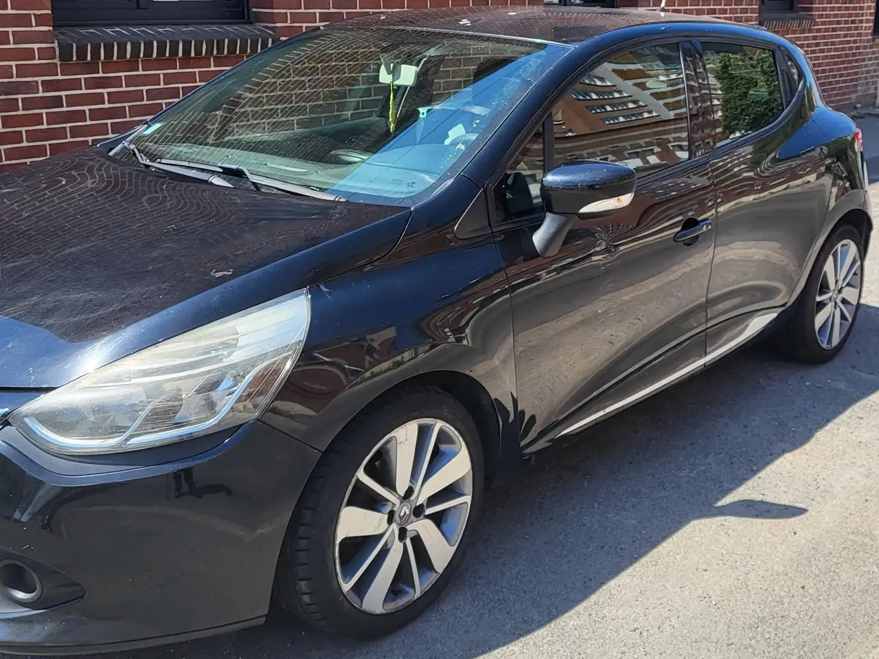 Renault Clio Citadine 3 portes — photo 2