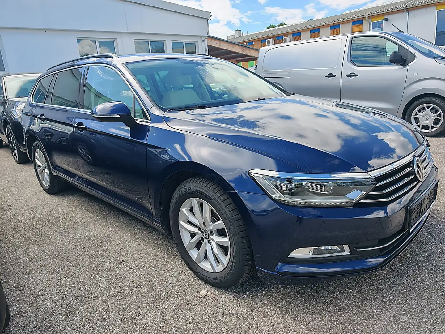 Volkswagen Passat Variant Comfortline 2,0 TDI SCR DSG Blau - 2