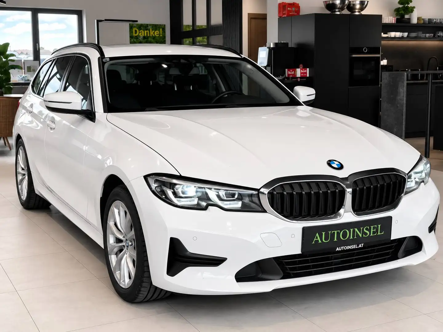 BMW 316 316d Touring Aut. 1.Besitz-Navi-Virtual Weiß - 2