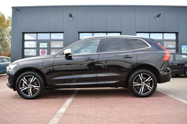 Volvo XC60 T8 Twin Engine AWD R-Design*AHK*LUFT*Navi*