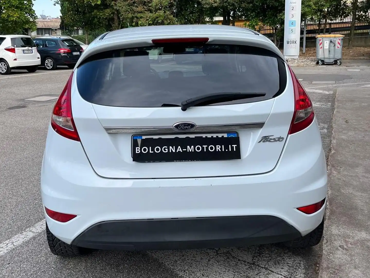 Ford Fiesta Wit - 2