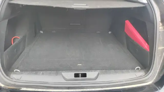 Peugeot 308 view 14