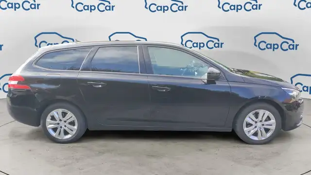 Peugeot 308 view 4