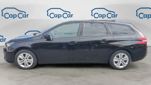 Peugeot 308 view 2