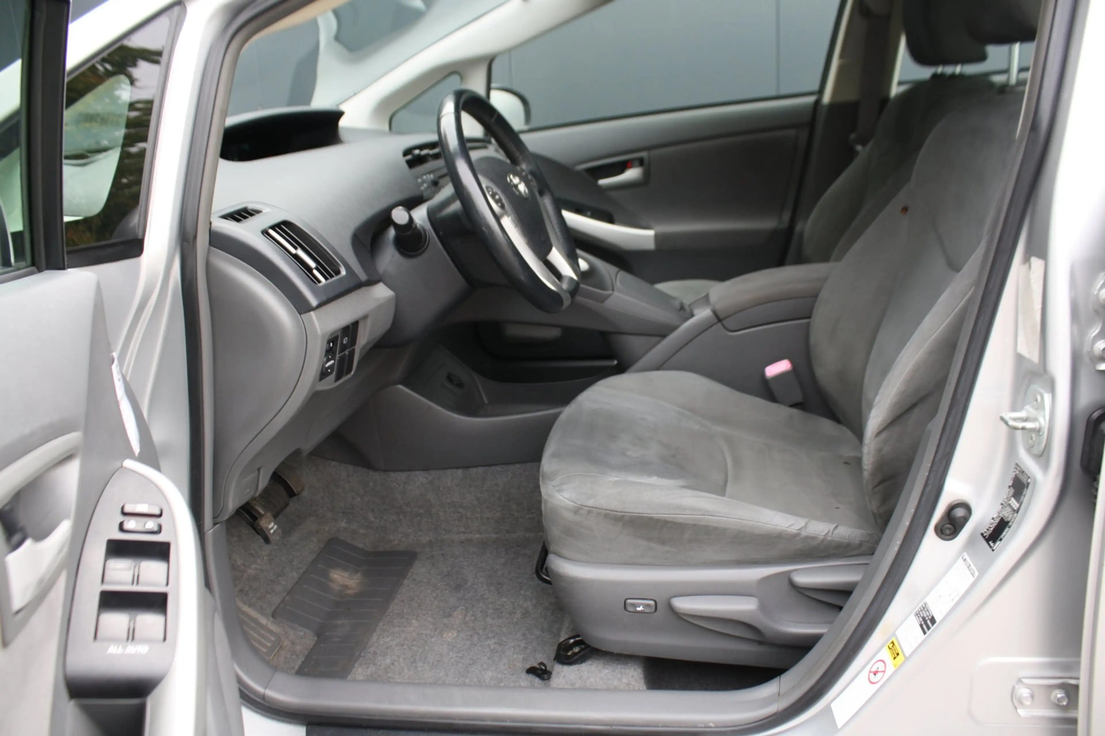 Toyota Prius 1.8 Dynamic - NAVIGATIE - CAMERA - 2x PDC — photo 4