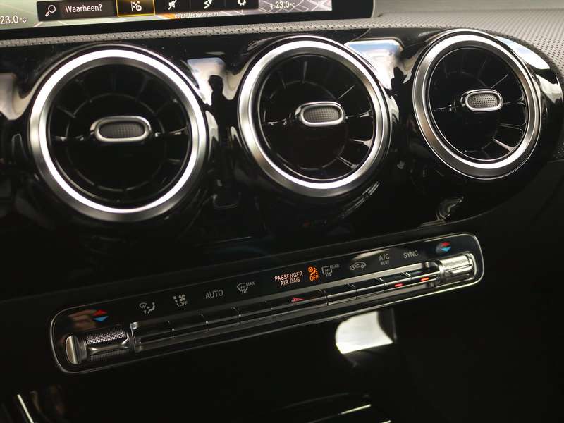 Mercedes-Benz CLA 200 Shooting Brake Automaat AMG Line | Nightpakket