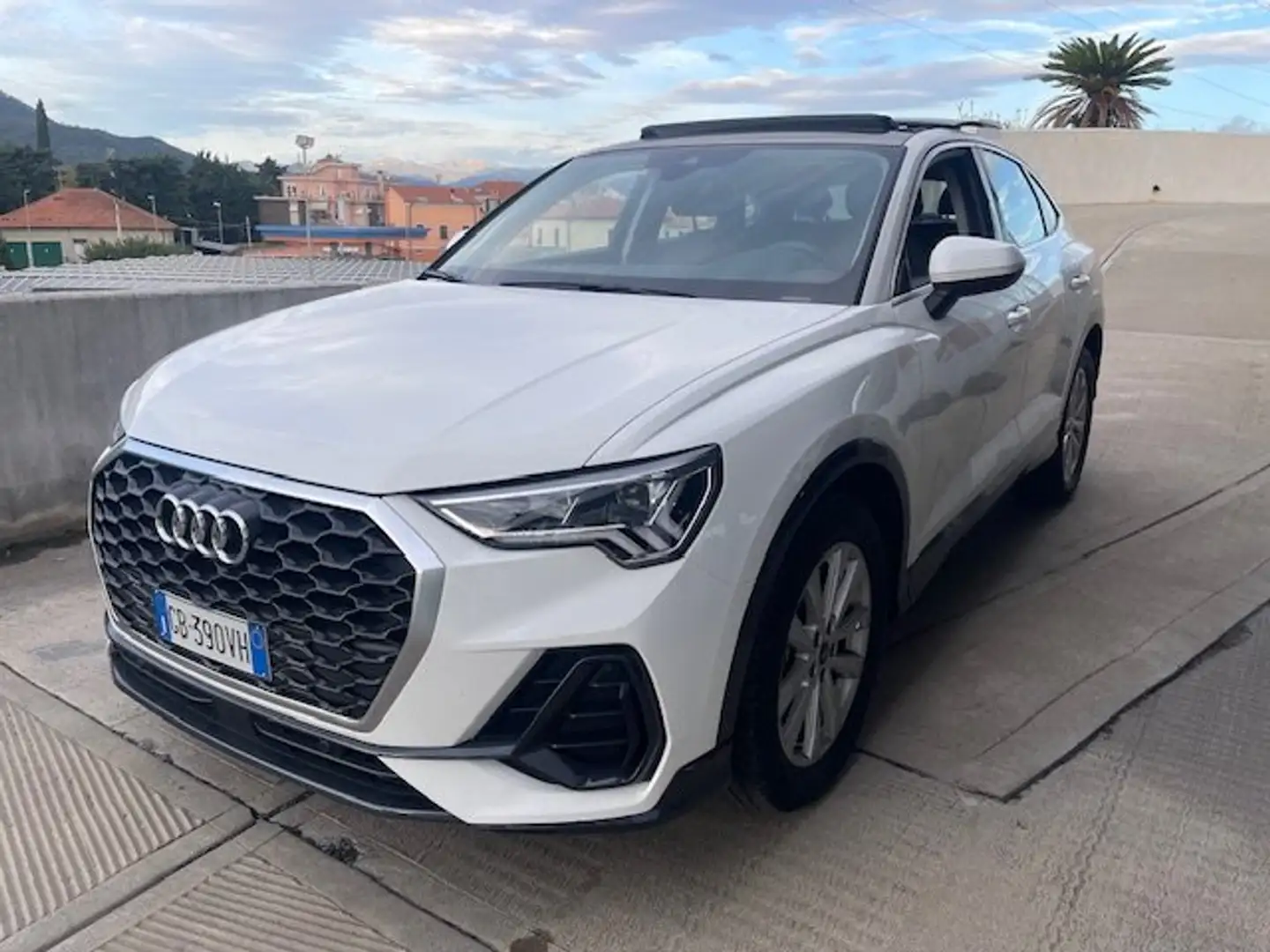 Audi Q3 Sportback 35 1.5 tfsi mhev Business Plus s-tronic Bianco - 1