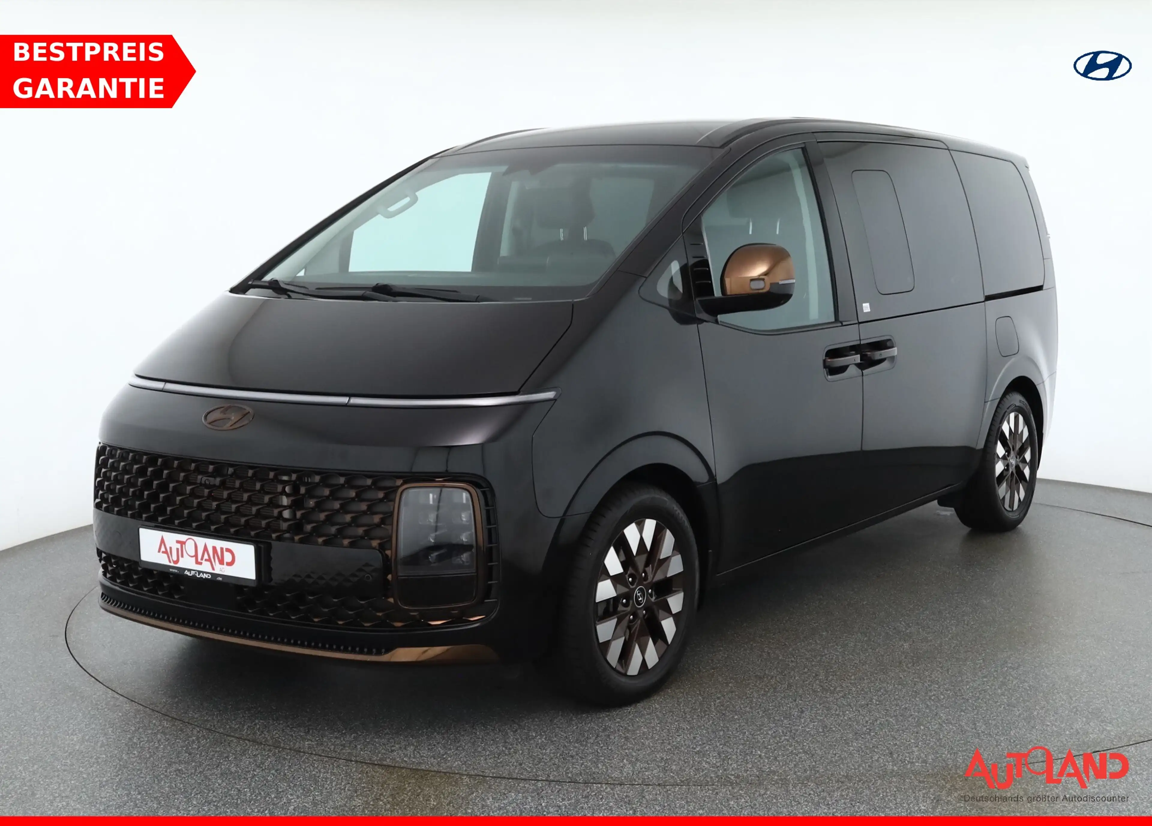 Hyundai STARIA 2.2 CRDi Signature 7-Sitzer LED Navi 360°