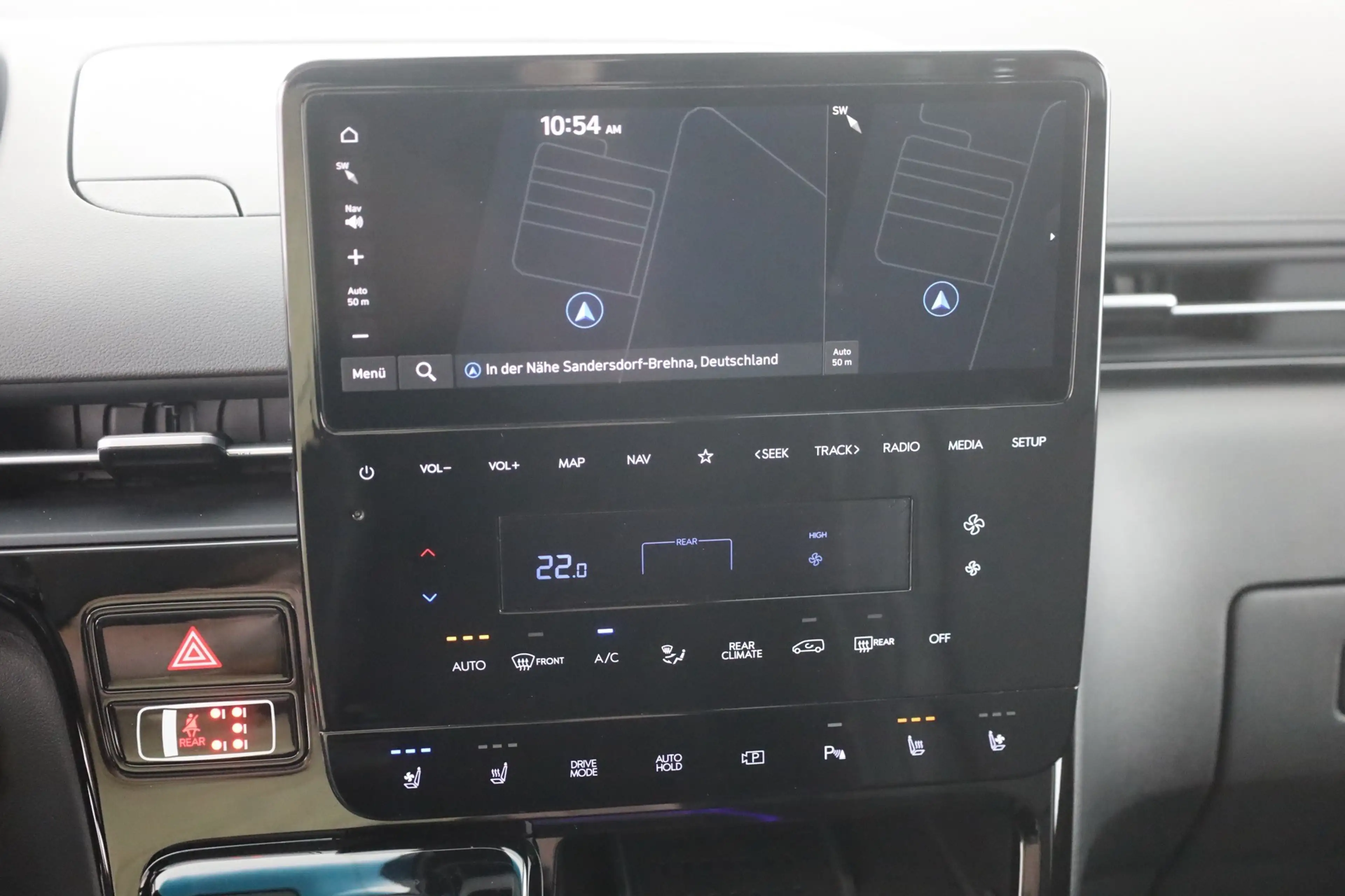 Hyundai STARIA 2.2 CRDi Signature 7-Sitzer LED Navi 360° — photo 11
