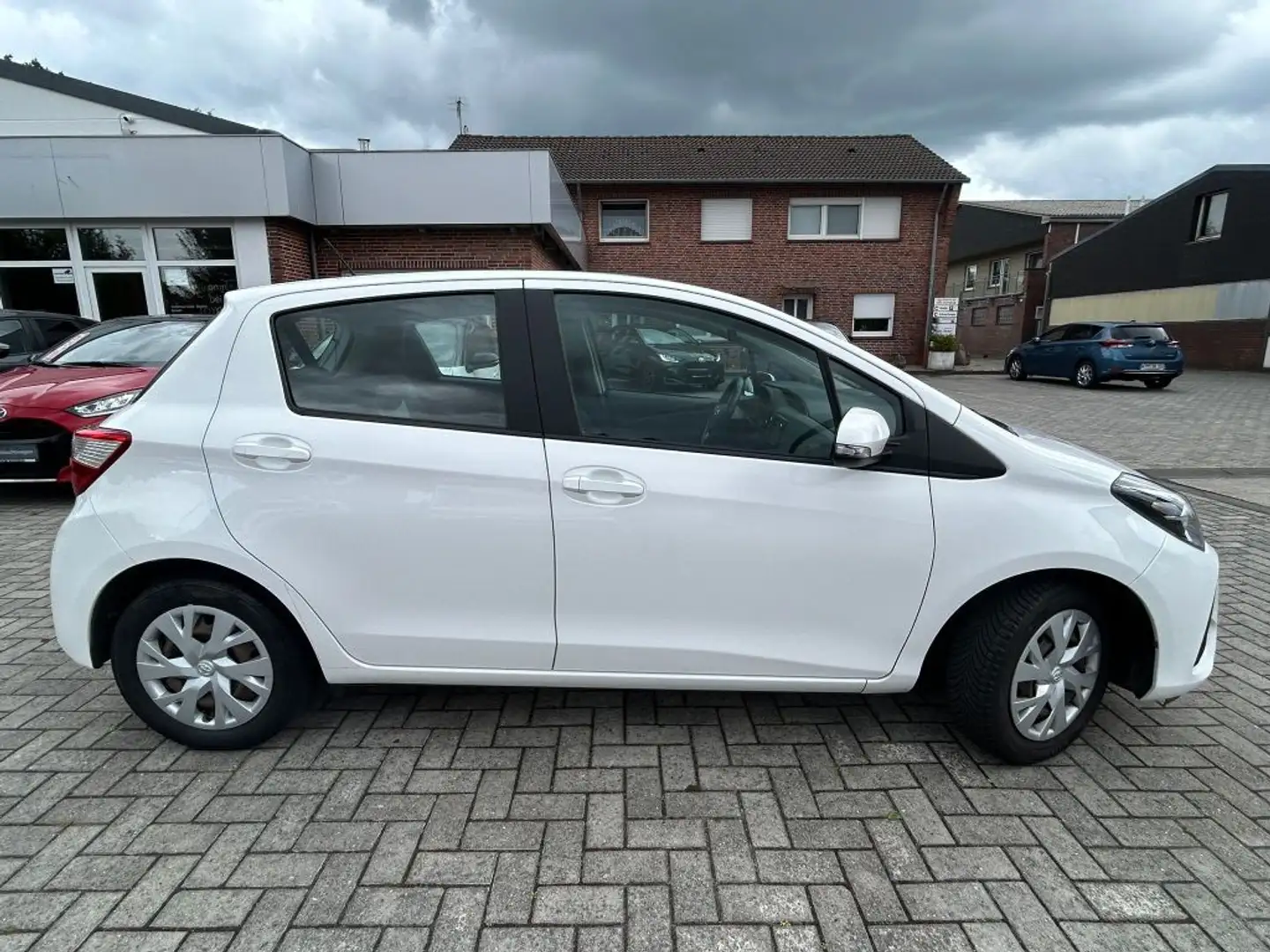 Toyota Yaris 1.0 VVT-i Comfort - 2