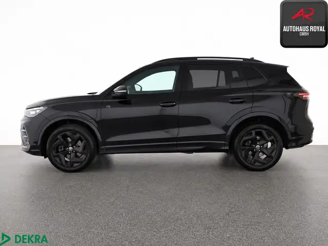 Volkswagen Tiguan view 2