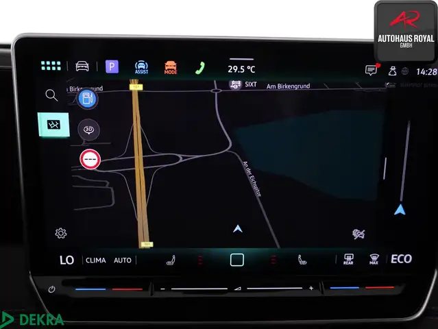 Volkswagen Tiguan view 14
