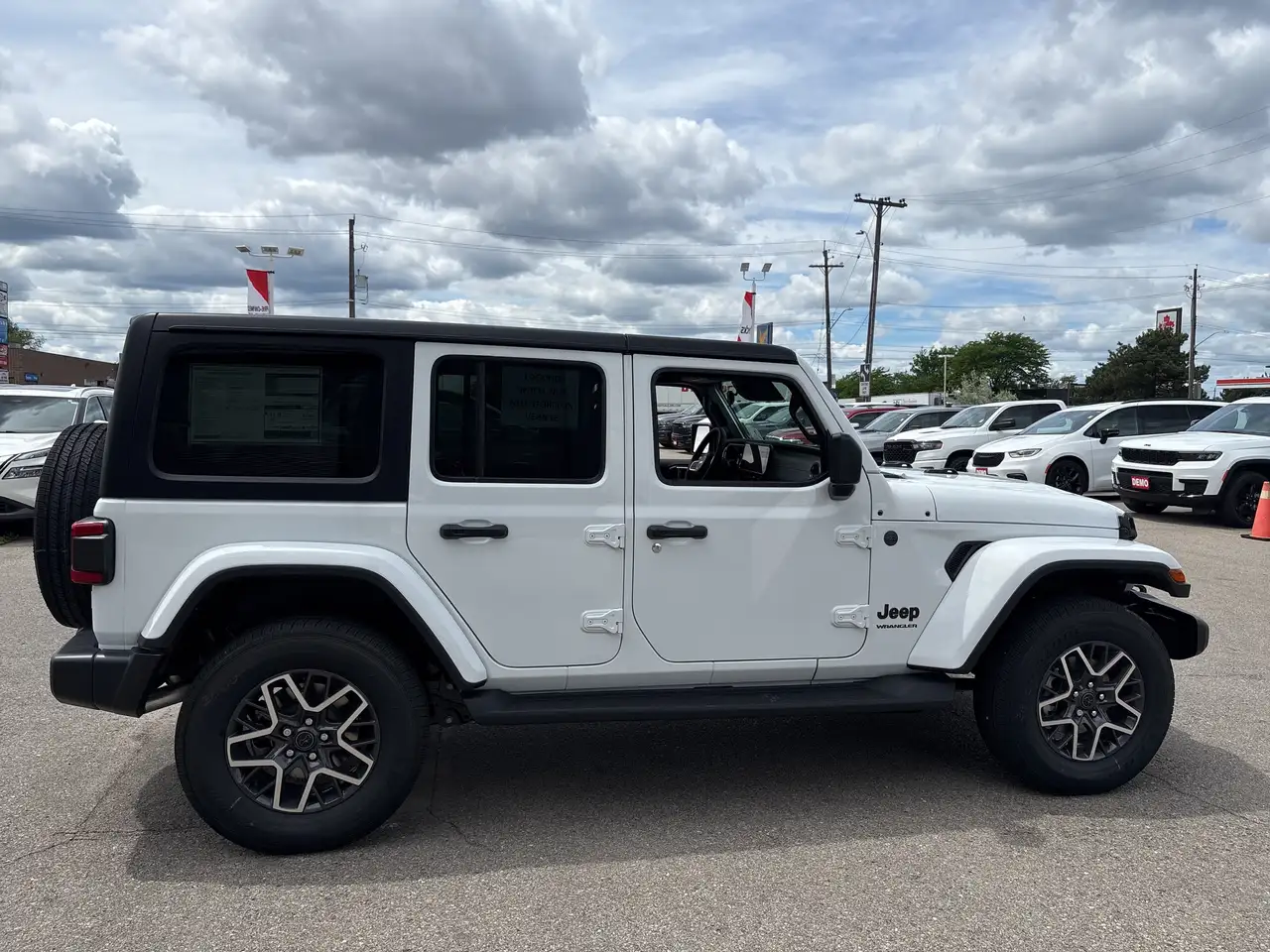 Jeep Wrangler снимка Jeep Wrangler