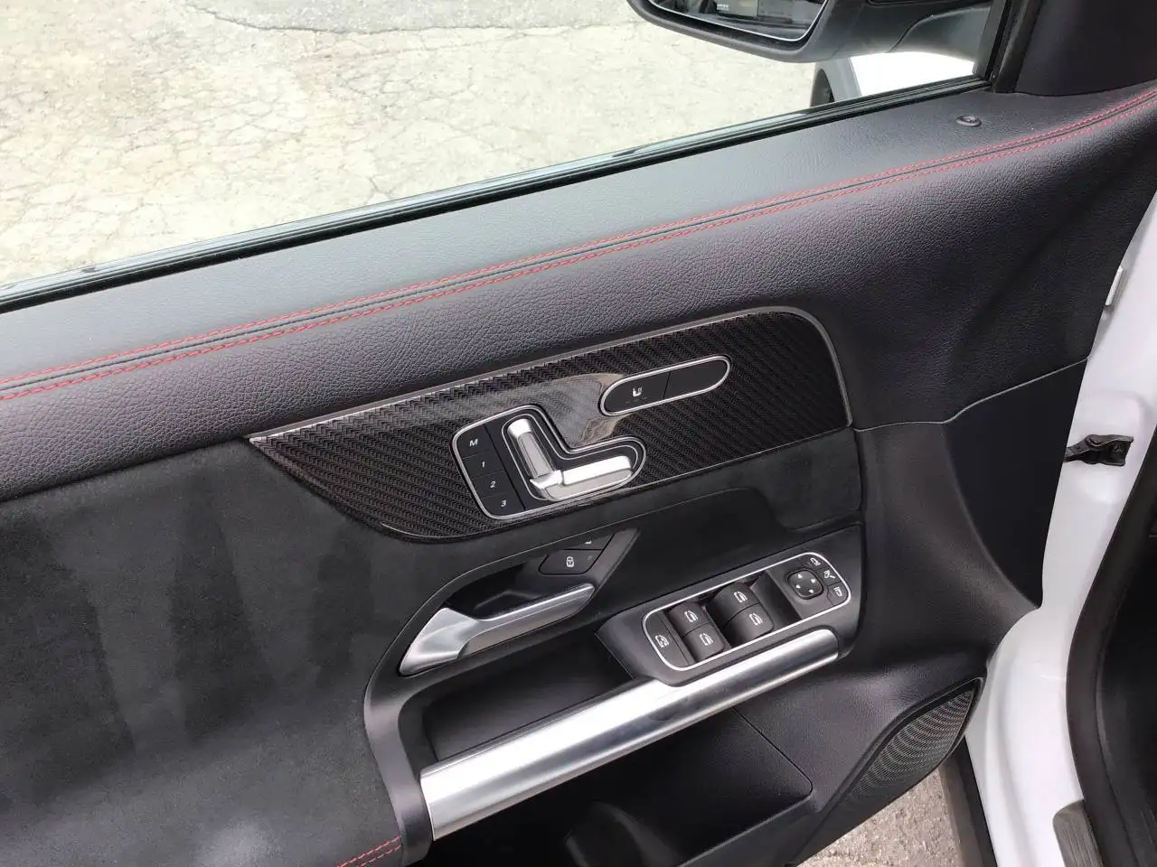 Mercedes-Benz GLA photo Mercedes-Benz GLA
