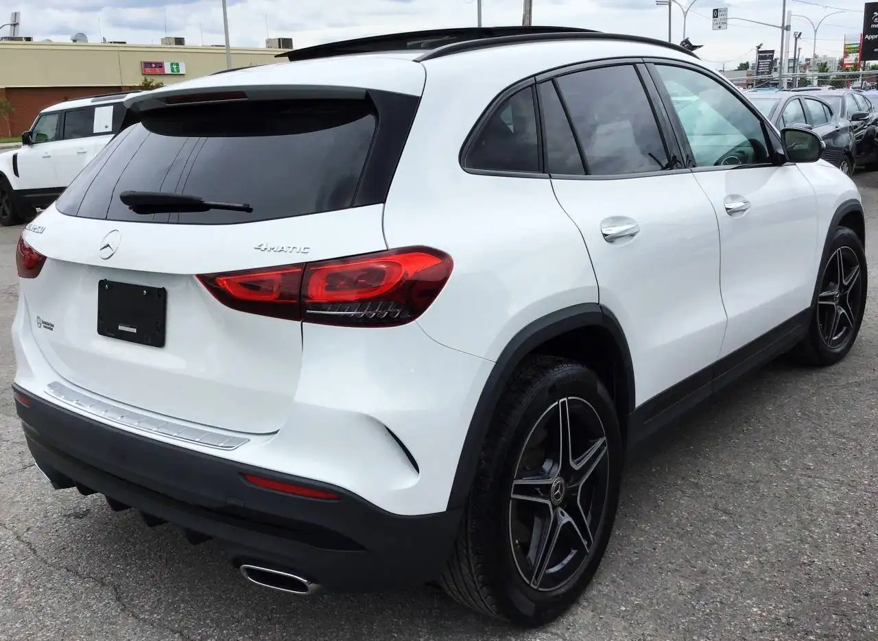 Mercedes-Benz GLA photo Mercedes-Benz GLA