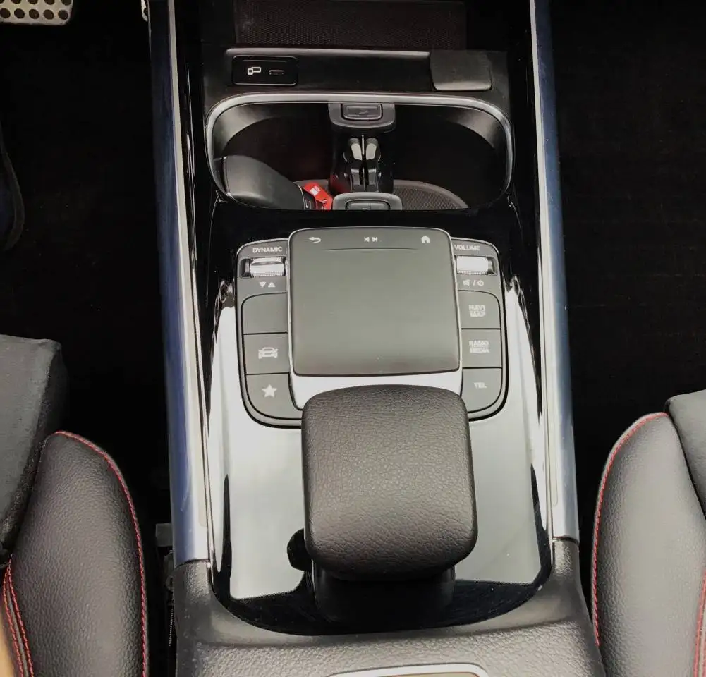 Mercedes-Benz GLA photo Mercedes-Benz GLA