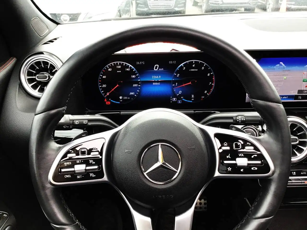 Mercedes-Benz GLA photo Mercedes-Benz GLA