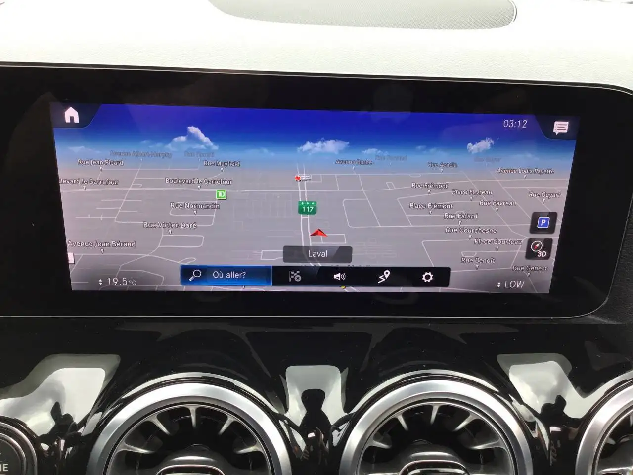 Mercedes-Benz GLA photo Mercedes-Benz GLA