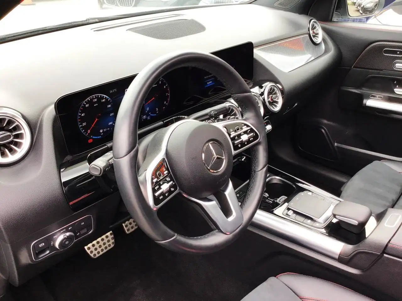 Mercedes-Benz GLA photo Mercedes-Benz GLA