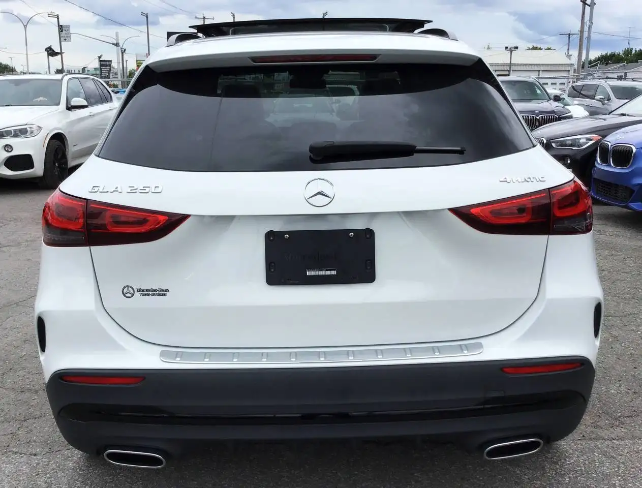 Mercedes-Benz GLA photo Mercedes-Benz GLA