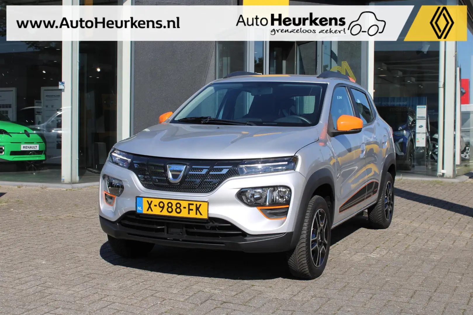Dacia Spring Expression 27 kWh Orange Pack l Dealeronderhouden Grijs - 1