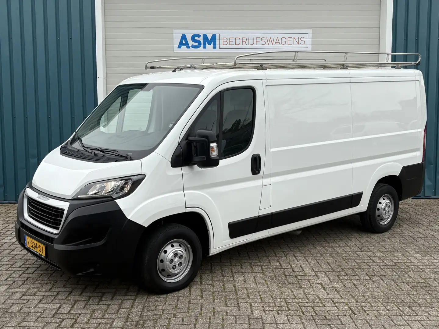 Peugeot Boxer 330 2.0 111Pk BlueHDI L2H1 Premium / Cruise / Airc Wit - 1