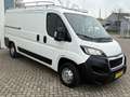 Peugeot Boxer 330 2.0 111Pk BlueHDI L2H1 Premium / Cruise / Airc Blanc - thumbnail 3